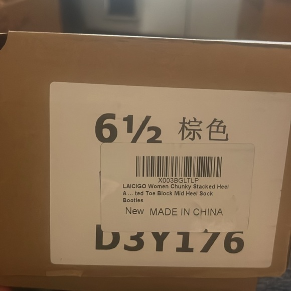 Suede boots - Picture 6 of 6